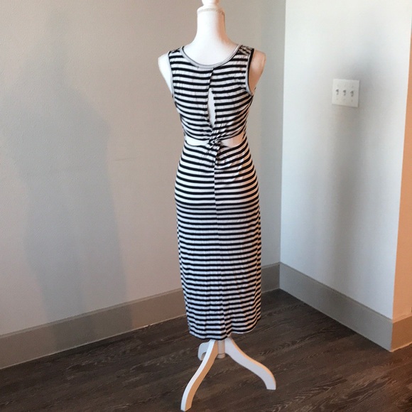 Black and White Midi Dress - Picture 2 of 4